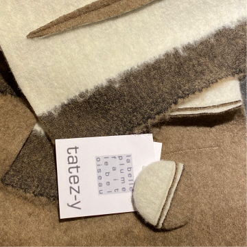 SHAWLKRAAG WOLVILT camel-crème