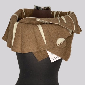 SHAWLKRAAG WOLVILT camel-crème