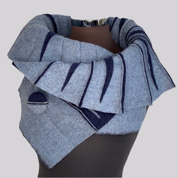 SHAWLKRAAG WOLVILT ijsblauw-blauw
