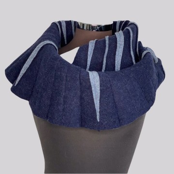 SHAWLKRAAG WOLVILT ijsblauw-blauw